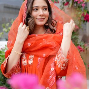 Saffron Glow Kurta Set - Image 4