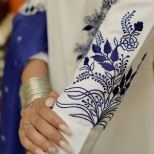 White Kurta Set with Embriodery - Image 4