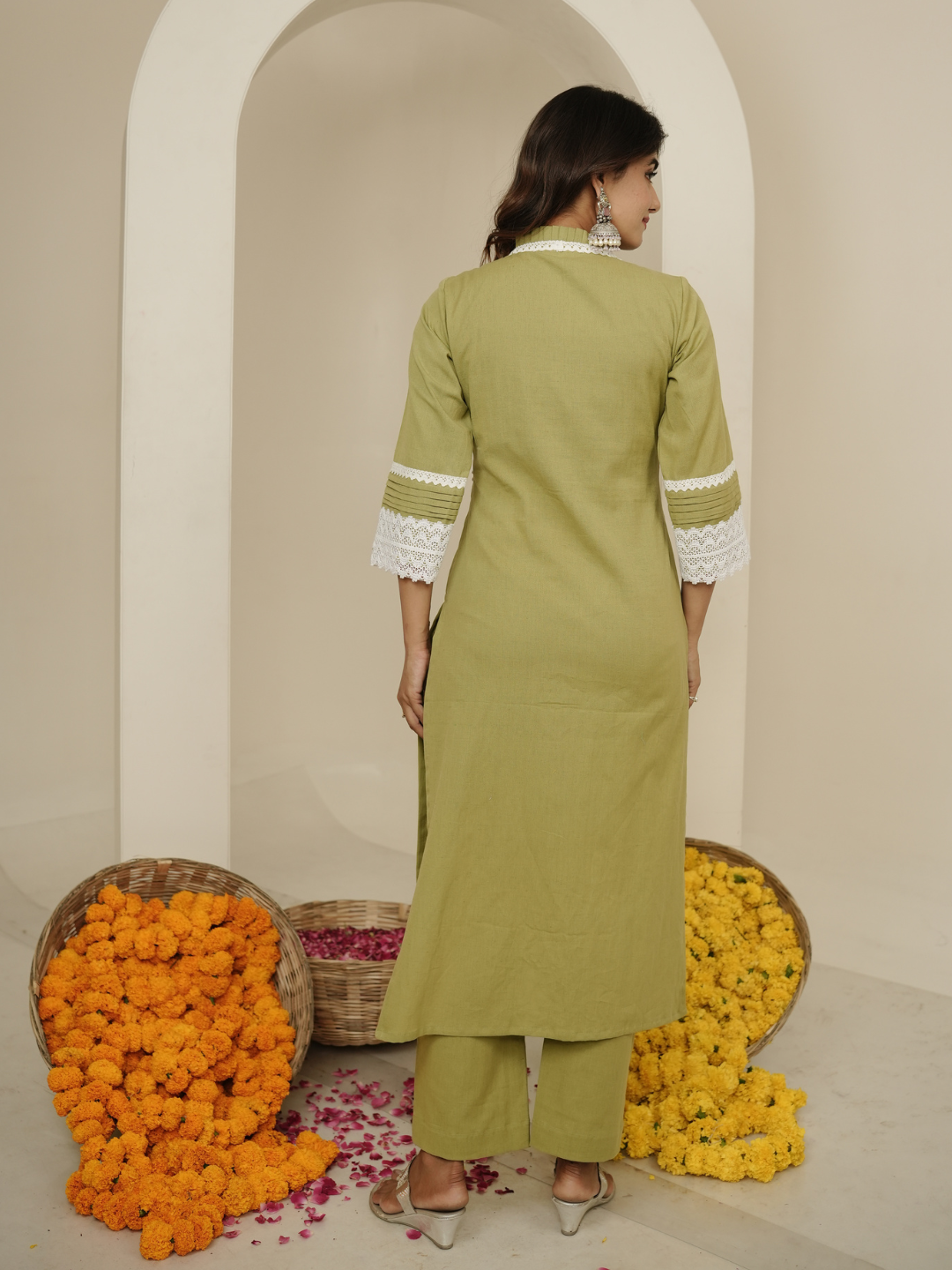 Sage Green Kurta With Dupatta And Pants - Image 2