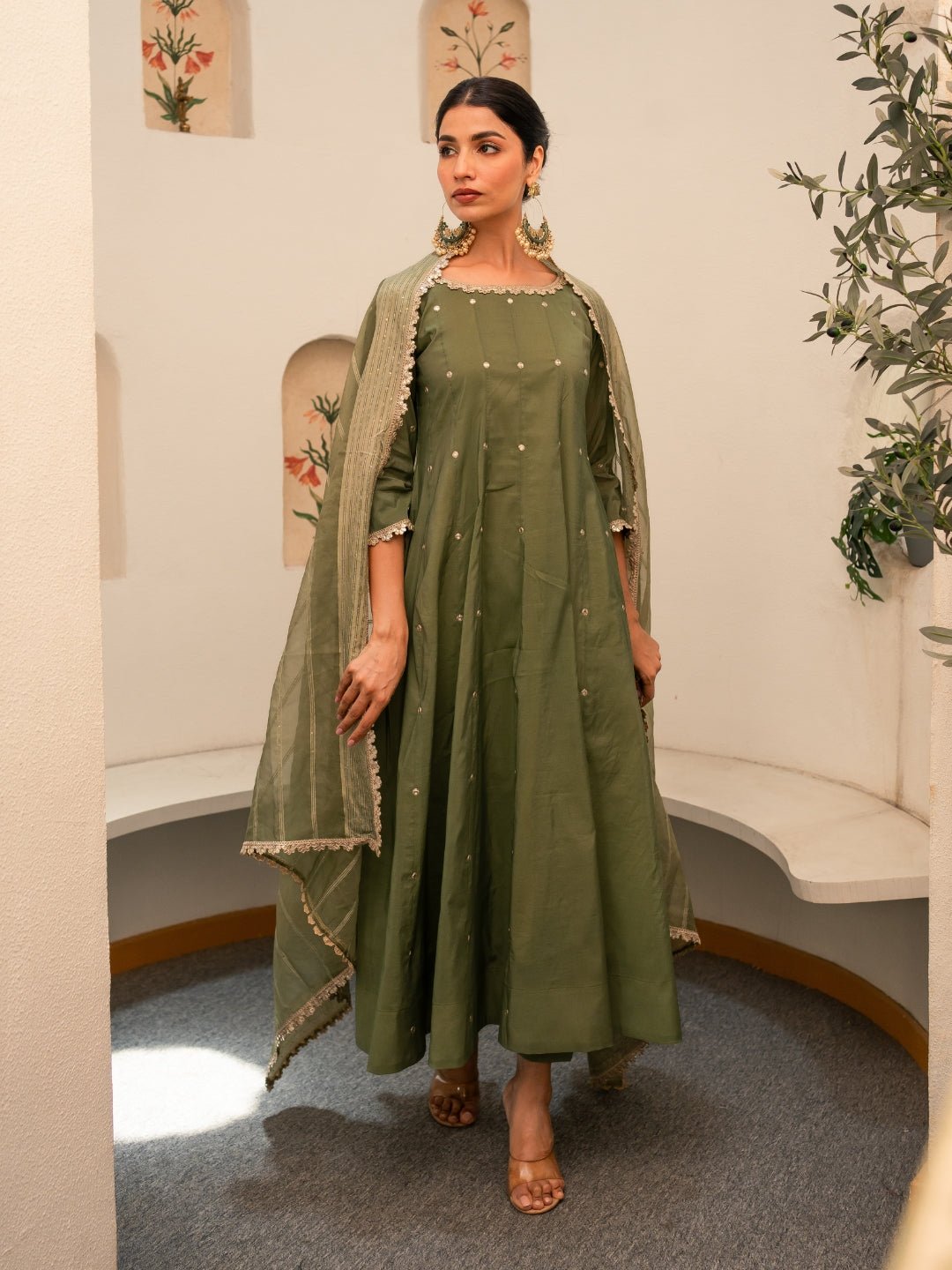 Green Chanderi Anarkali Kurta Set With Dupatta And Pants - Image 2