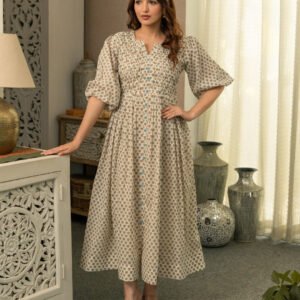 Small Buta Dress With Pintucks