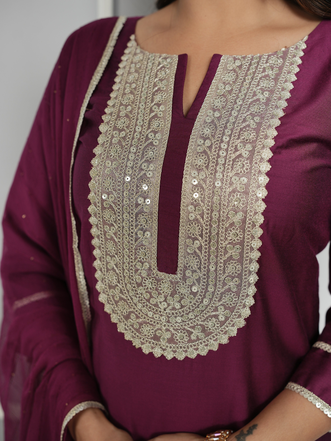 Pink Chanderi Silk Kurta With Pants And Dupatta With Embroidery - Image 3