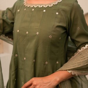 Green Chanderi Anarkali Kurta Set With Dupatta And Pants - Image 3