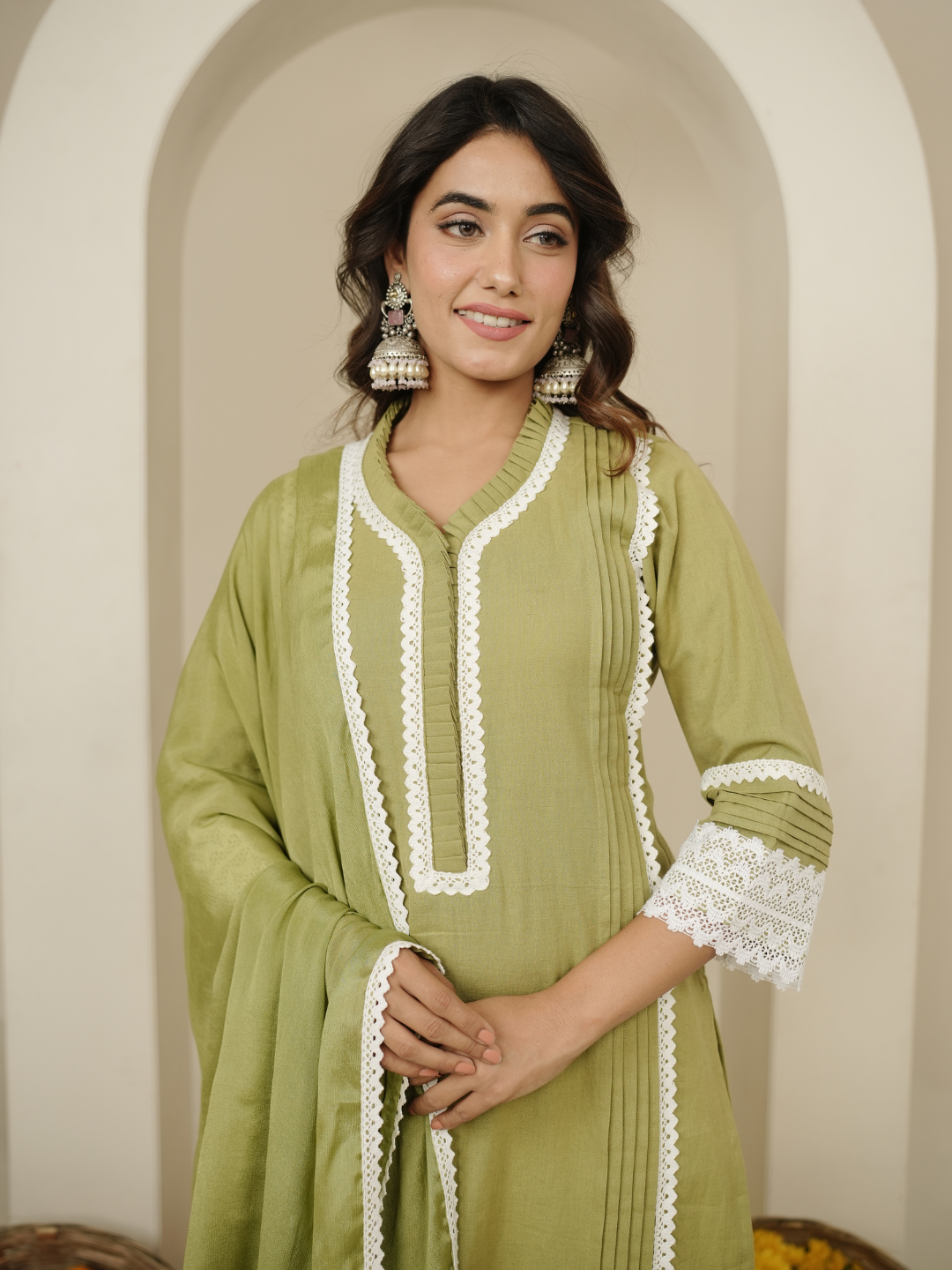 Sage Green Kurta With Dupatta And Pants - Image 4