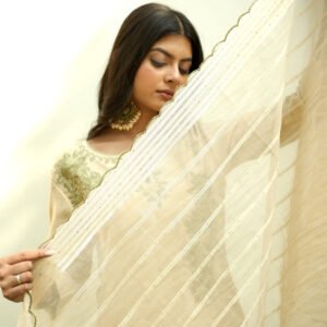 Ivory Embrace Kurta Set - Image 4