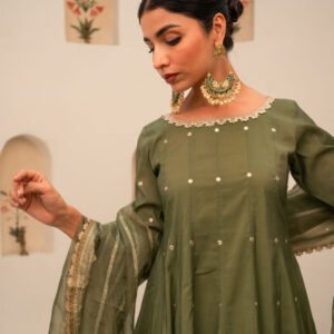 Green Chanderi Anarkali Kurta Set With Dupatta And Pants - Image 4