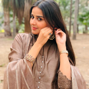Brown Chanderi Kurta Set With Dupatta And Pants - Image 5