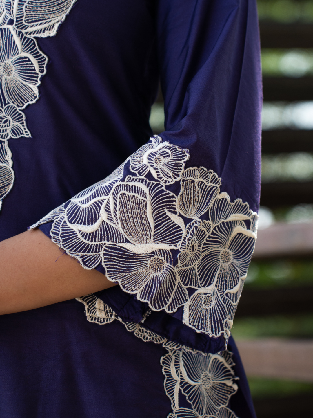 Blue Chanderi Kurta Set With Embroidery - Image 4