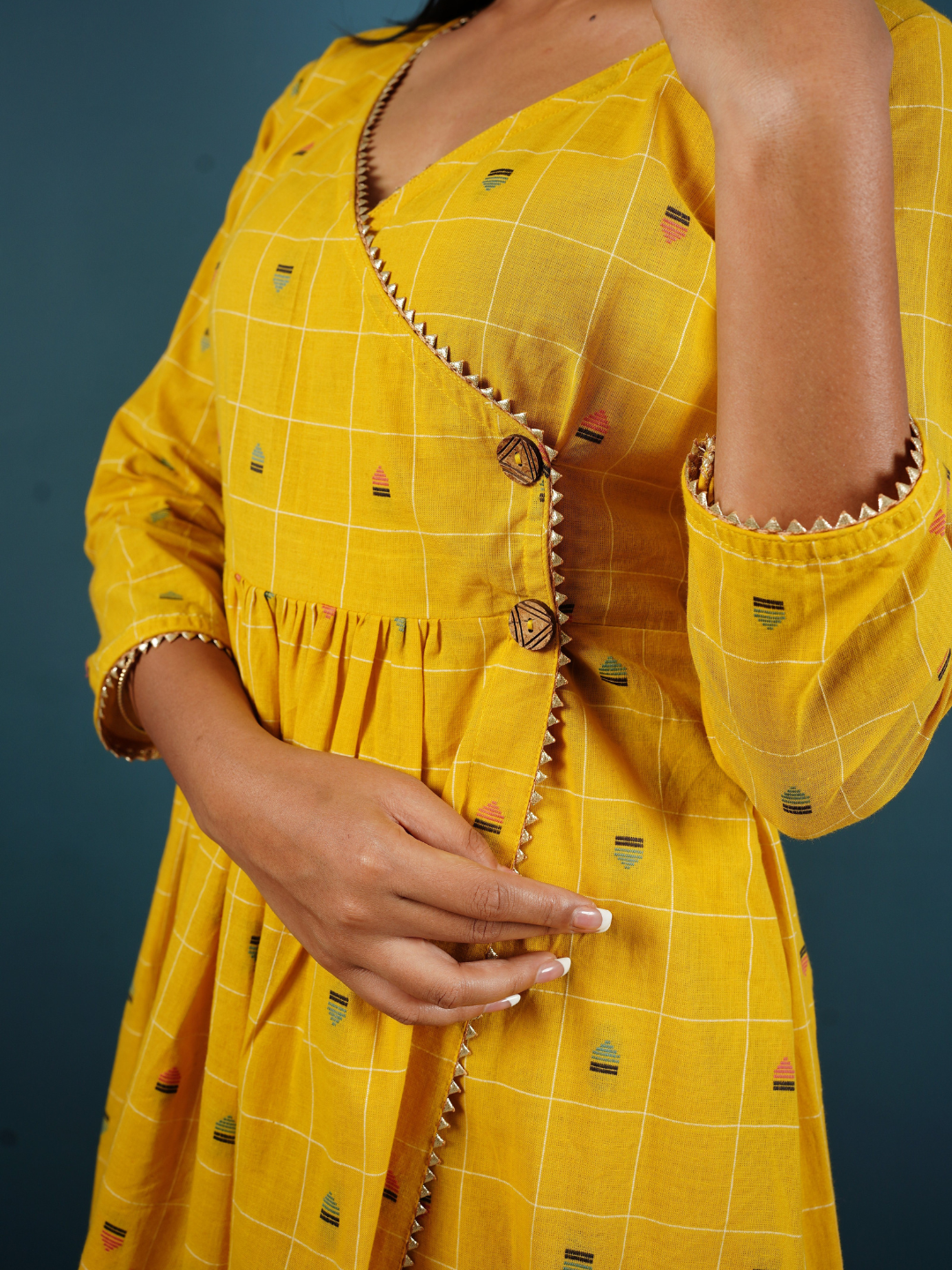 Kurta Set in Cotton Jacuard Fabric - Image 3