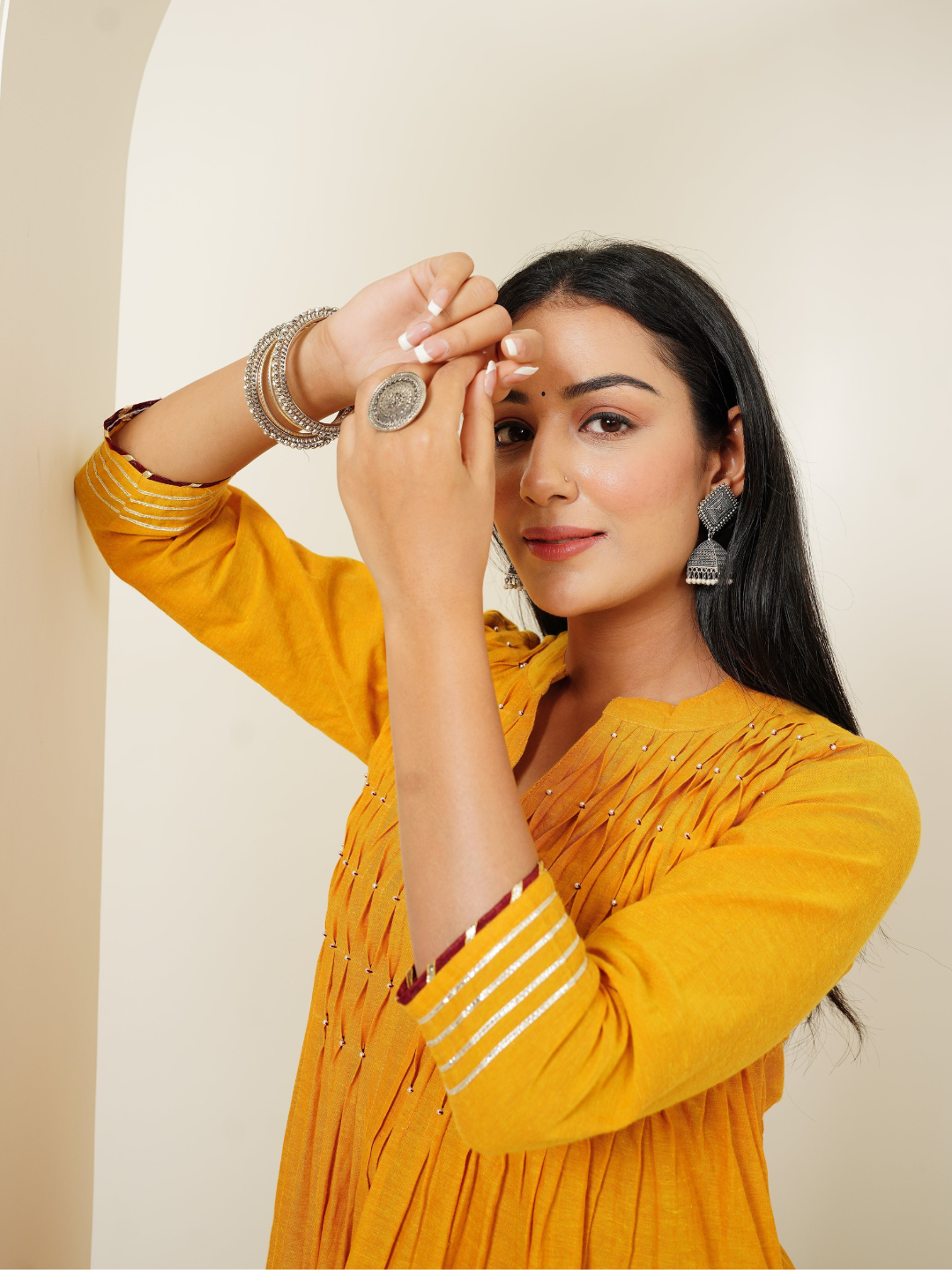 Kurta Set in Mangalgiri Yarn Dyed Cotton Fabric - Image 2