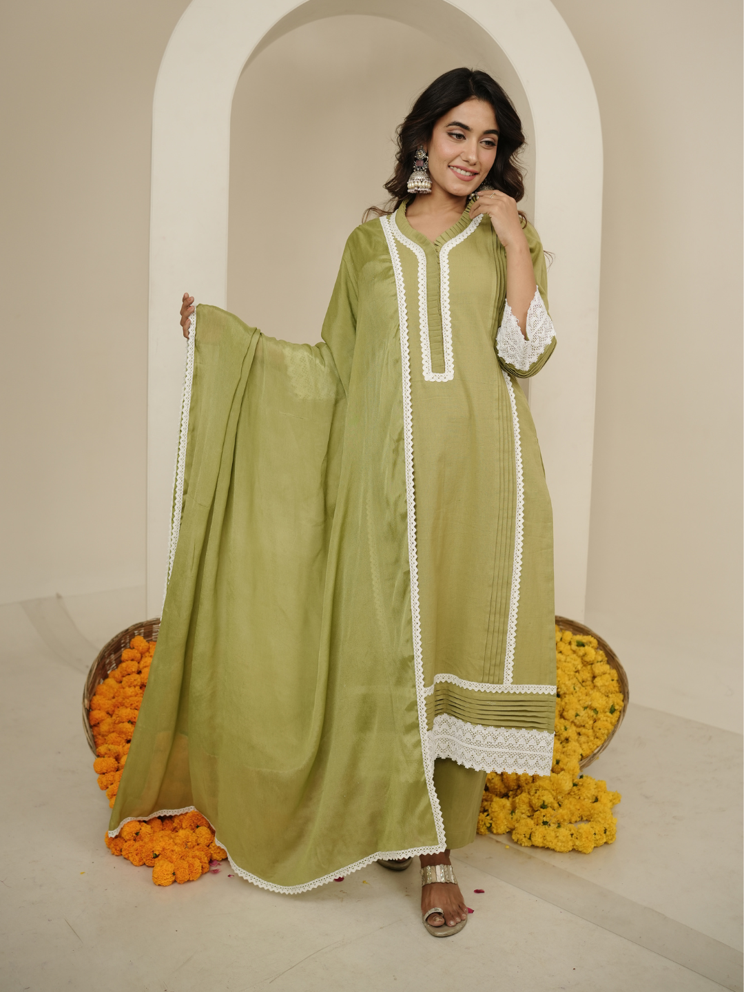 Sage Green Kurta With Dupatta And Pants - Image 5