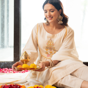 Off White Linen Blend Anarkali Kurta Set With Embroidery - Image 5