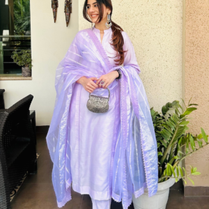 Lilac Chanderi Kurta Set With Dupatta & Pants - Image 5