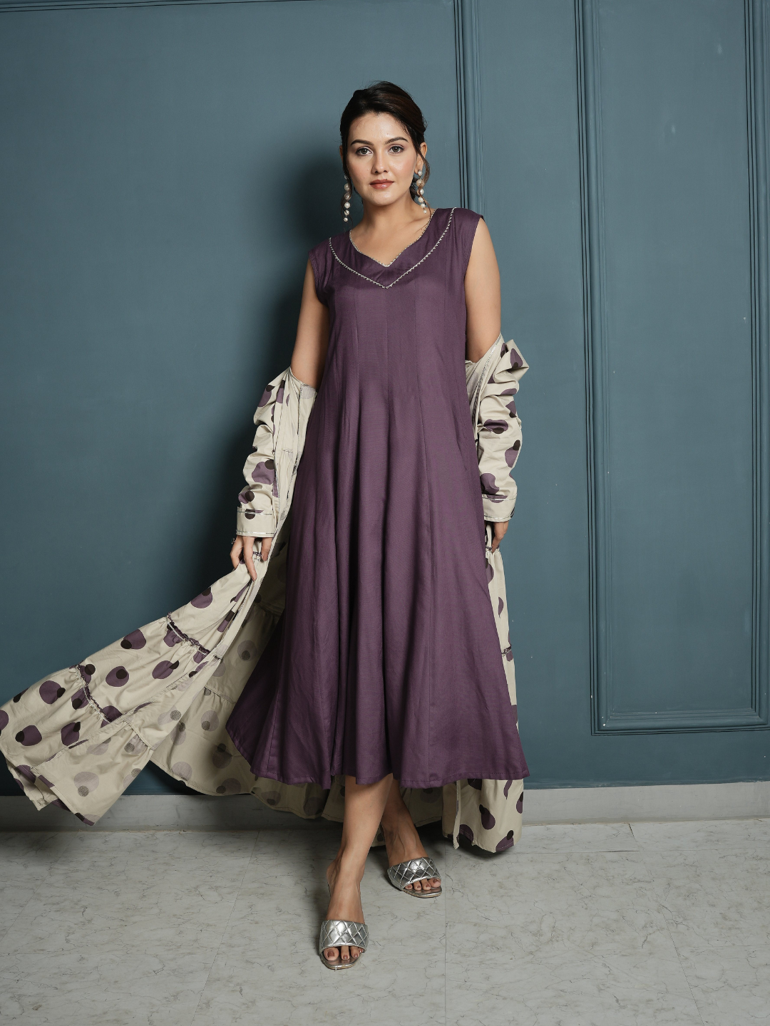 RAYON INNER DRESS WITH POPLIN BLOCK PRINT SHRUG - Image 5