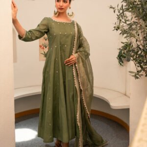 Green Chanderi Anarkali Kurta Set With Dupatta And Pants - Image 6