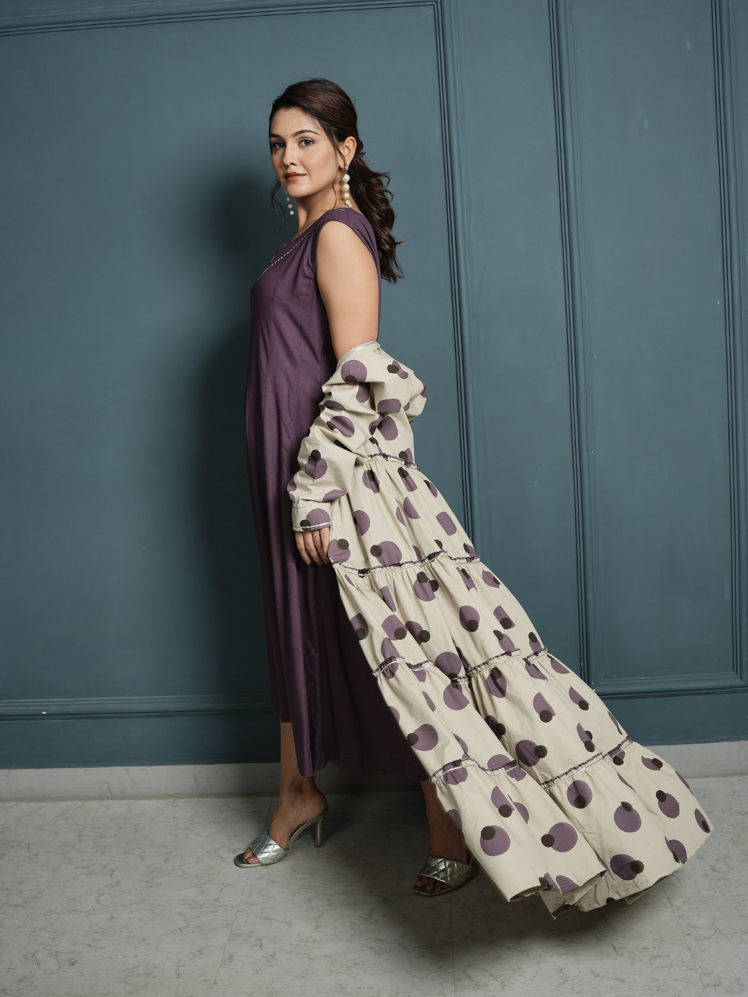 RAYON INNER DRESS WITH POPLIN BLOCK PRINT SHRUG - Image 6