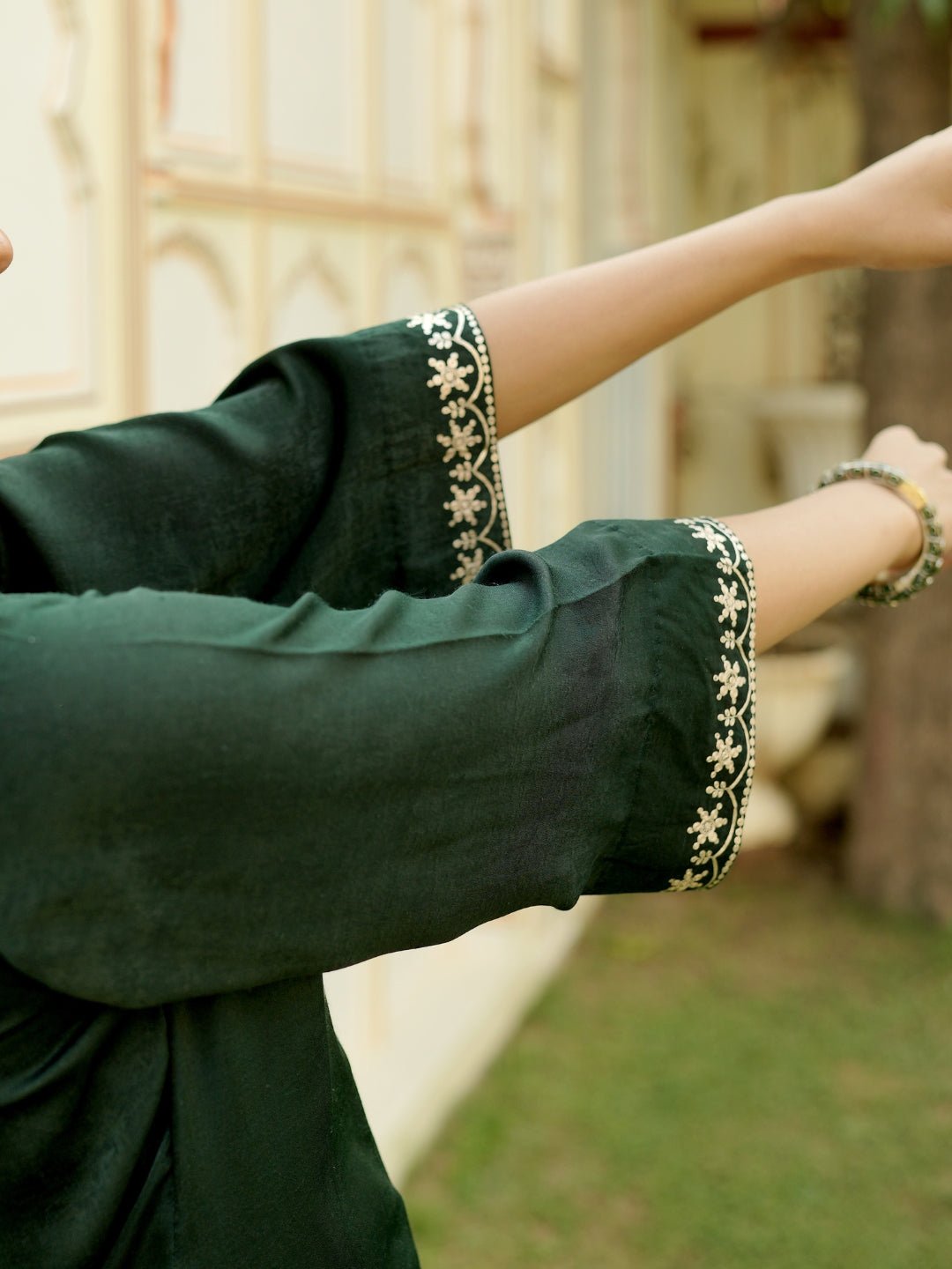 Emerald Elegance Kurta Set - Image 3