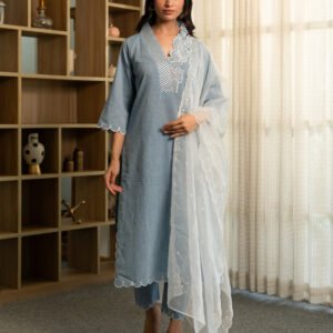 Chambray Embroidered Kurta Set with Dupatta and Pants - Image 9