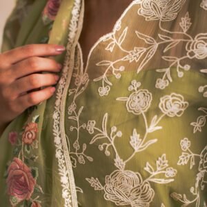 GREEN EMBRIODERY SUIT SET - Image 8