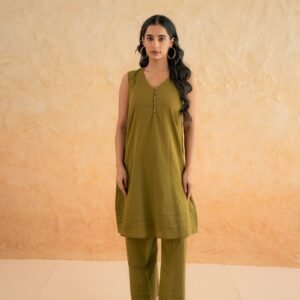 GREEN KURTA SET WITH SHRUG - Image 6